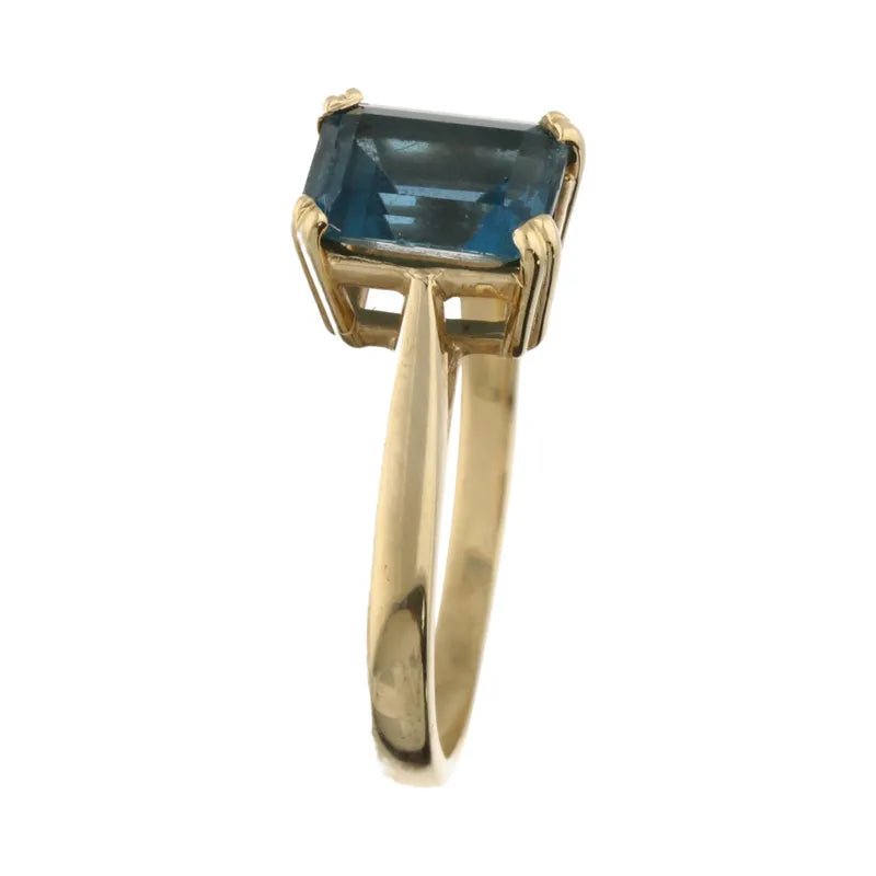 Pre - Owned 9ct Yellow Gold Emerald Cut Blue Topaz Ring2026W31-33-41