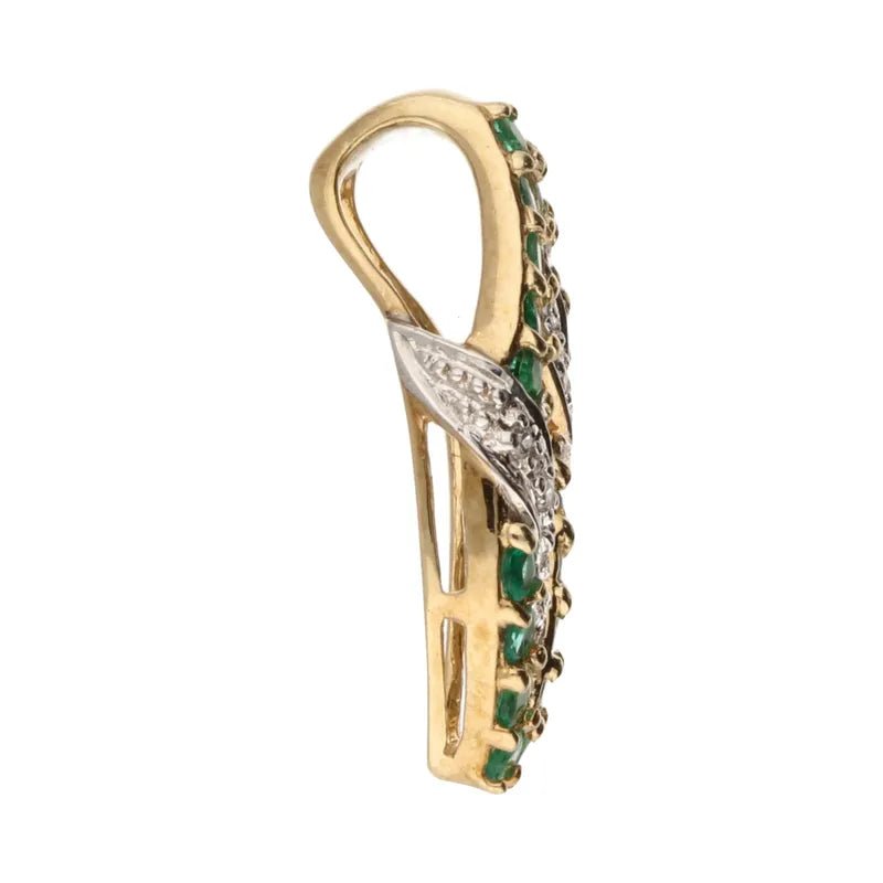 Pre - Owned 9ct Yellow Gold Emerald & Diamond Pendant2026W31-30-41