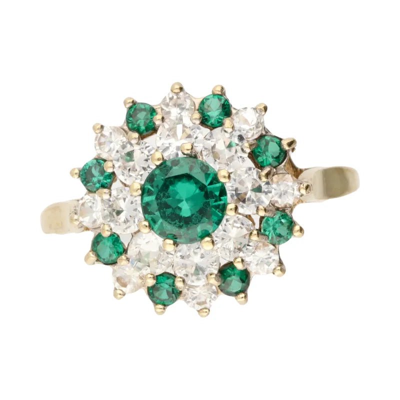 Pre - Owned 9ct Yellow Gold Green/Clear CZ Cluster Ring2026W31-22-6