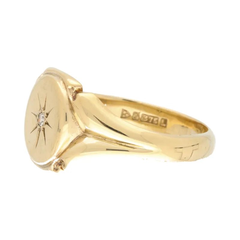 Pre - Owned 9ct Yellow Gold Mens Diamond Set Signet Ring Approx 0.02ct 5.63g Size T1/22025W17-7-6
