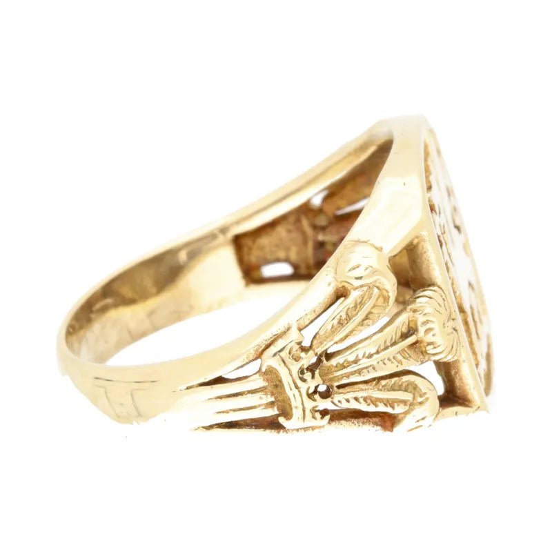 Pre - Owned 9ct Yellow Gold Welsh Dragon Signet Ring2025W24-9-2