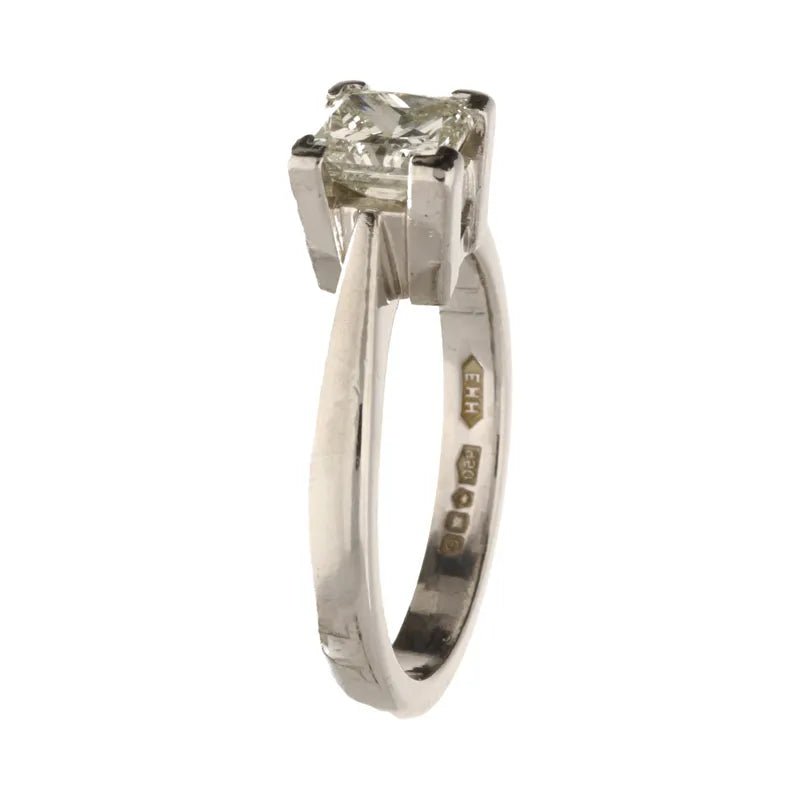 Pre - Owned Platinum 1ct Princess Cut Diamond Solitaire276233