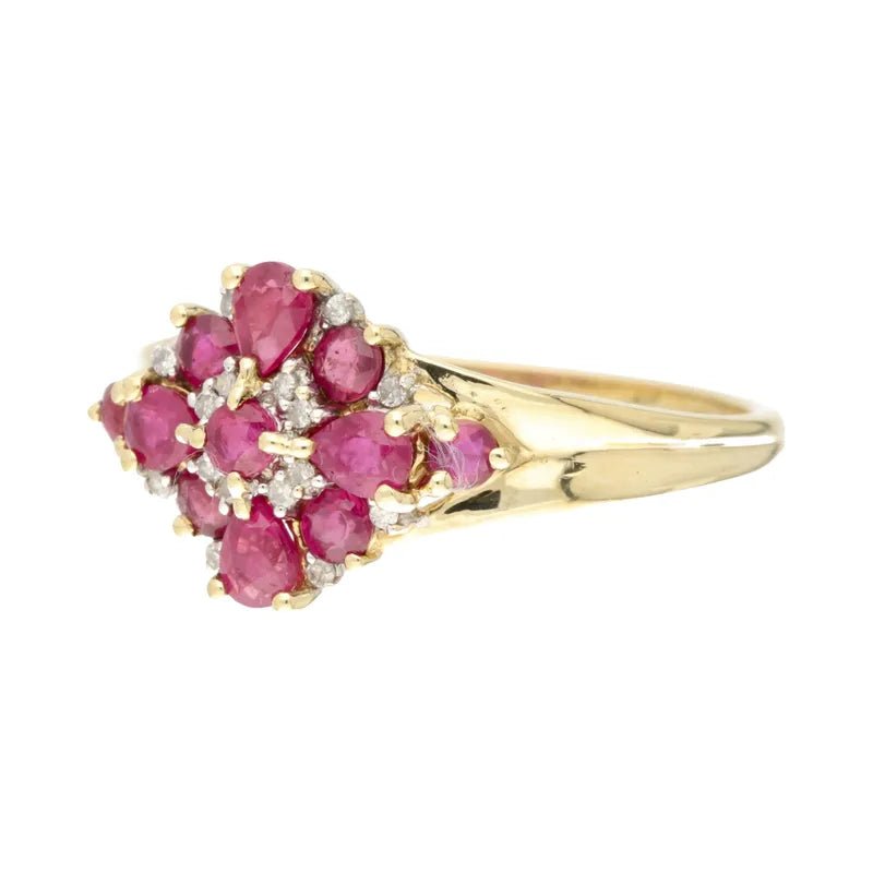 Stylish Pre - Owned 9ct Yellow Gold Ruby & Diamond Cluster Ring2026W37-13-6