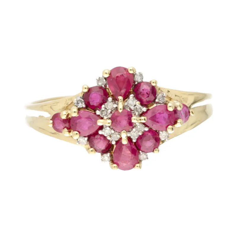 Stylish Pre - Owned 9ct Yellow Gold Ruby & Diamond Cluster Ring2026W37-13-6