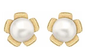 9ct yellow gold pearl and flower stud earrings