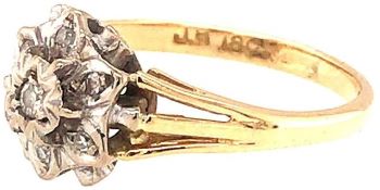 18ct yellow gold diamond flower ring
