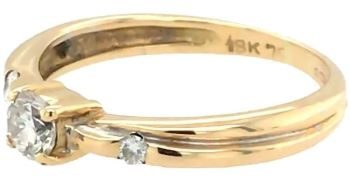 Diamond 4 pronged enagagement 18ct yellow gold low set ring