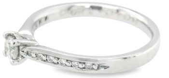 Diamond engagement ring diamond shoulders platinum