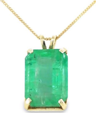 Emerald pendant 14ct yellow gold