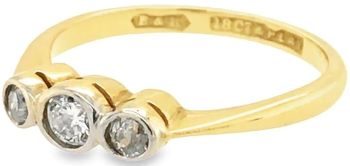 Triple stone diamond 18ct yellow gold platinum ring
