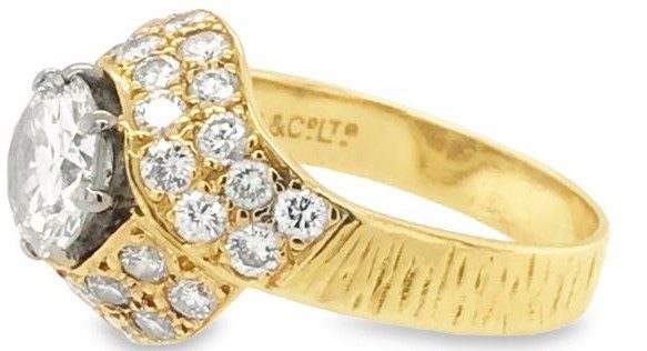 diamond dress ring 18ct yellow gold